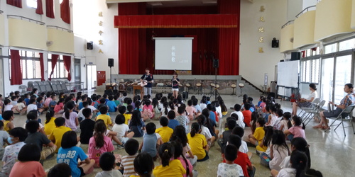 歌唱表演